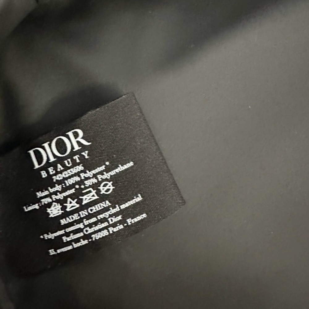 NIB Christian Dior Backstage makeup brush set with travel case. NIB with samples - Picture 9 of 9